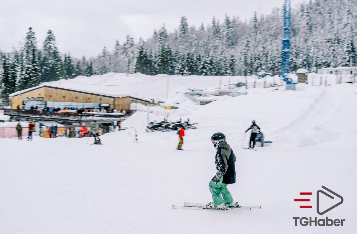 Kış Turizmi : Kitzbühel'de Kar Çiftçiliği