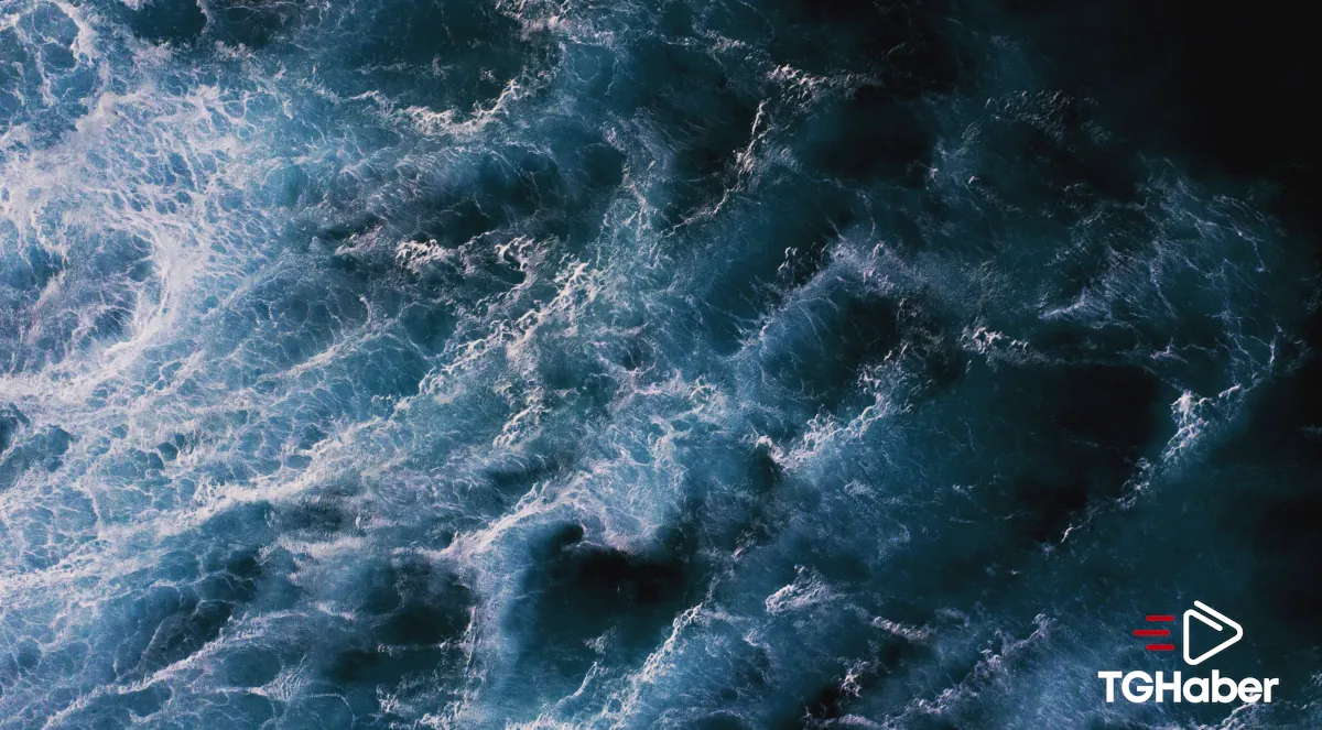 Santorini'de Eğitim Bir Hafta Daha Tatil Edildi